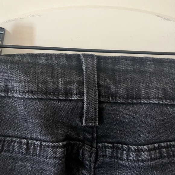 Levi’s Black 711 Skinny, Distressed Jeans Women’s Size 33 - Picture 2 of 16